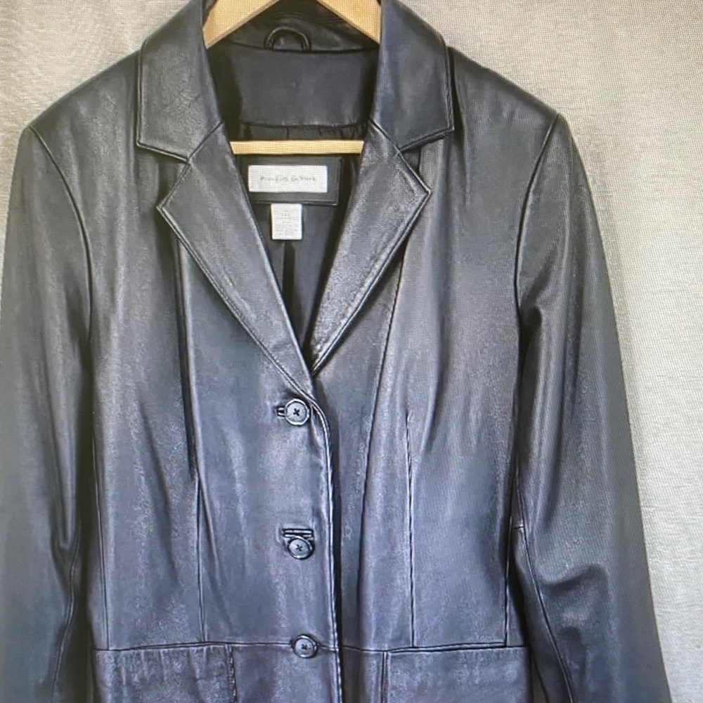 Preston & York Black Leather Three-Button Blazer